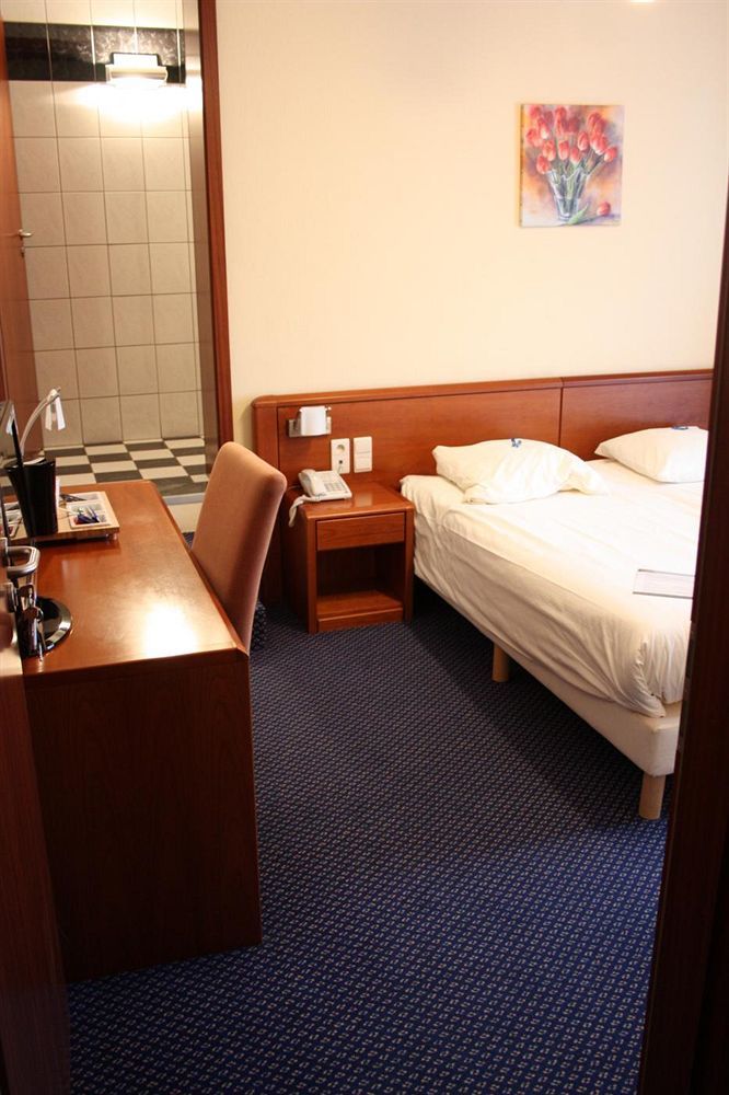 Hotel Royal เซลซาเตอ ภายนอก รูปภาพ